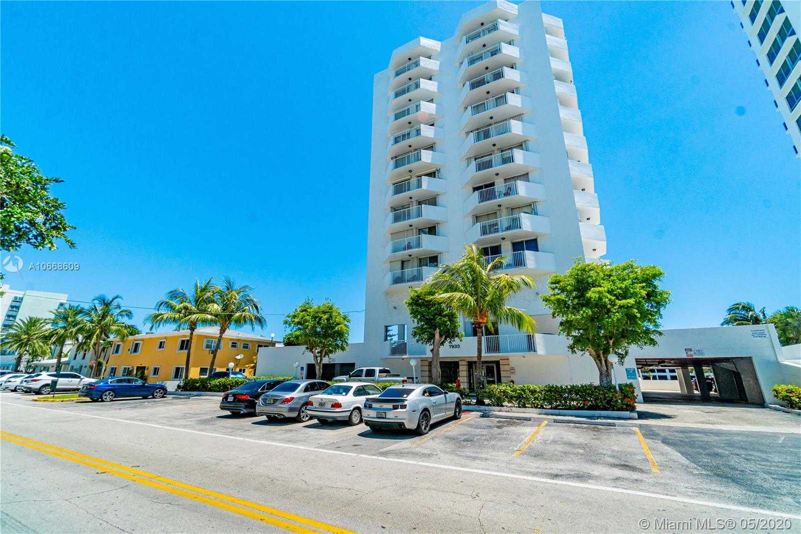 Small Image of 7933 West Dr, North Bay Village, FL 33141, USA Number 45