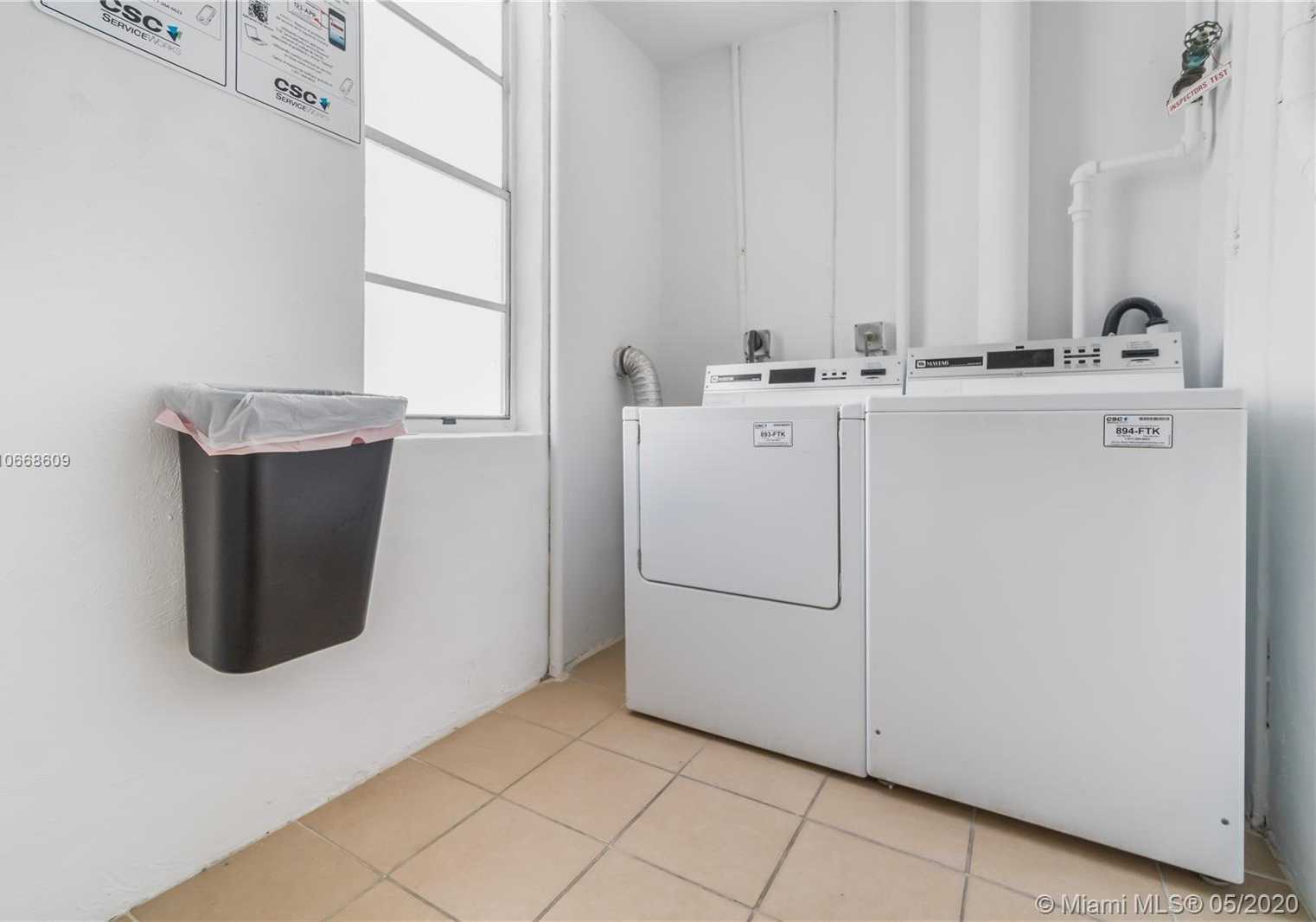 Small Image of 7933 West Dr, North Bay Village, FL 33141, USA Number 49