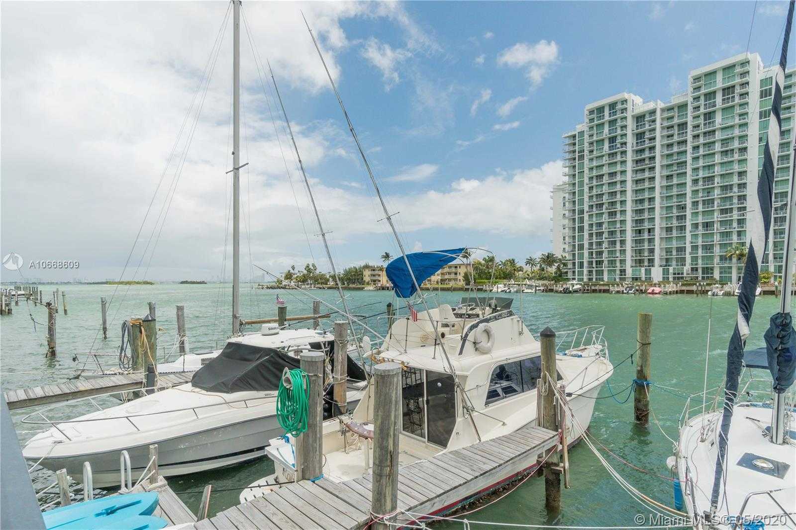 Small Image of 7933 West Dr, North Bay Village, FL 33141, USA Number 55