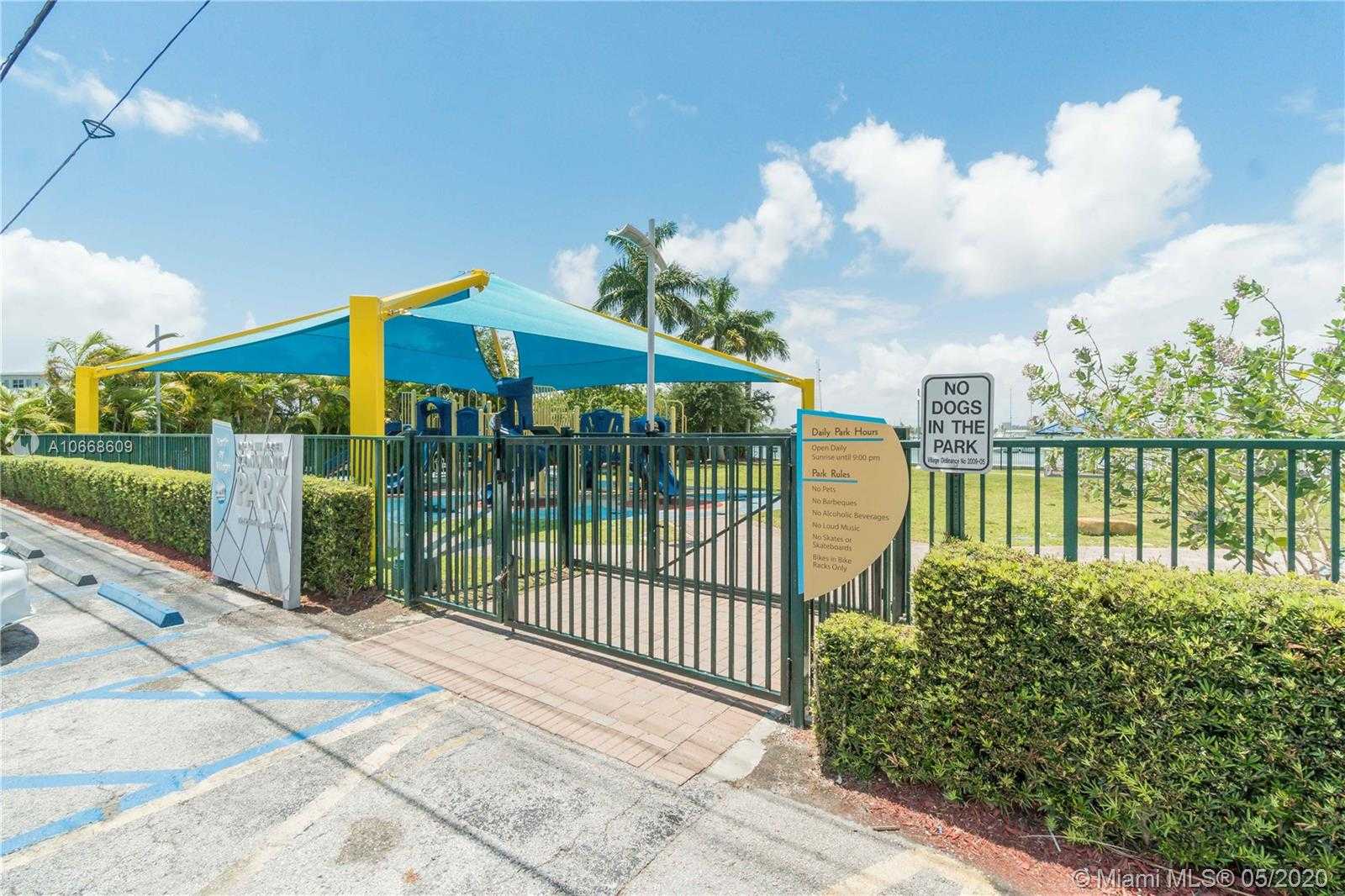 Small Image of 7933 West Dr, North Bay Village, FL 33141, USA Number 58