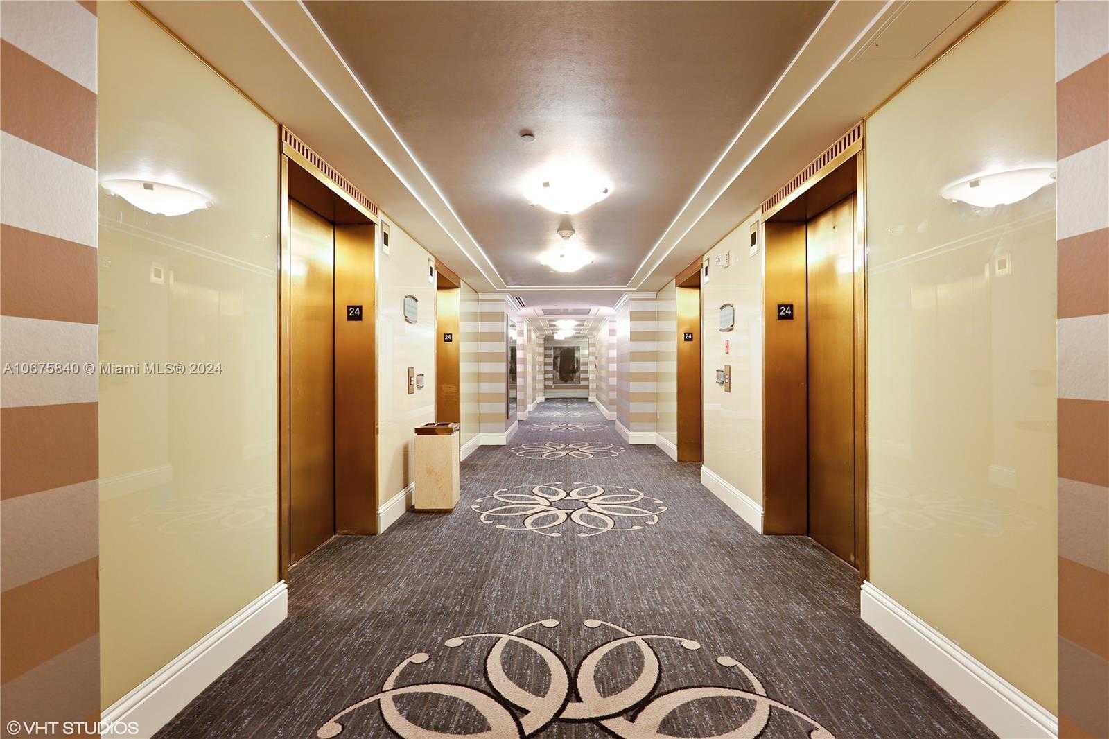 Small Image of 4401 Collins Ave, Miami Beach, FL 33140, USA Number 25