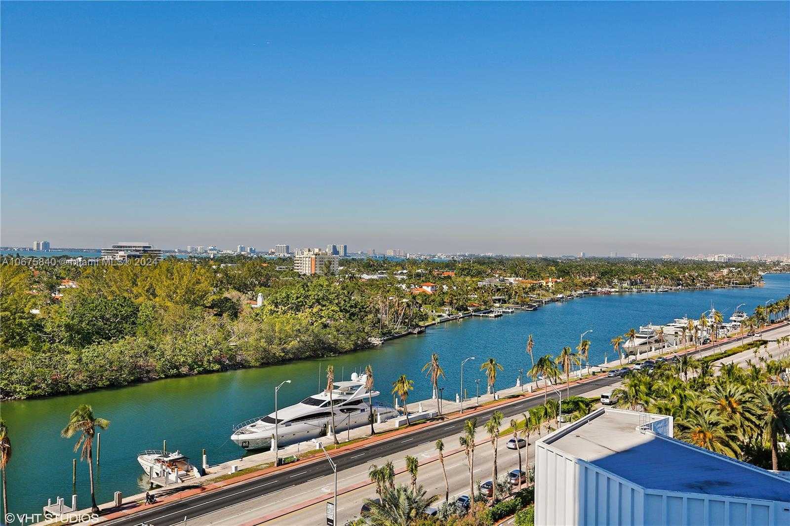 Small Image of 4401 Collins Ave, Miami Beach, FL 33140, USA Number 3