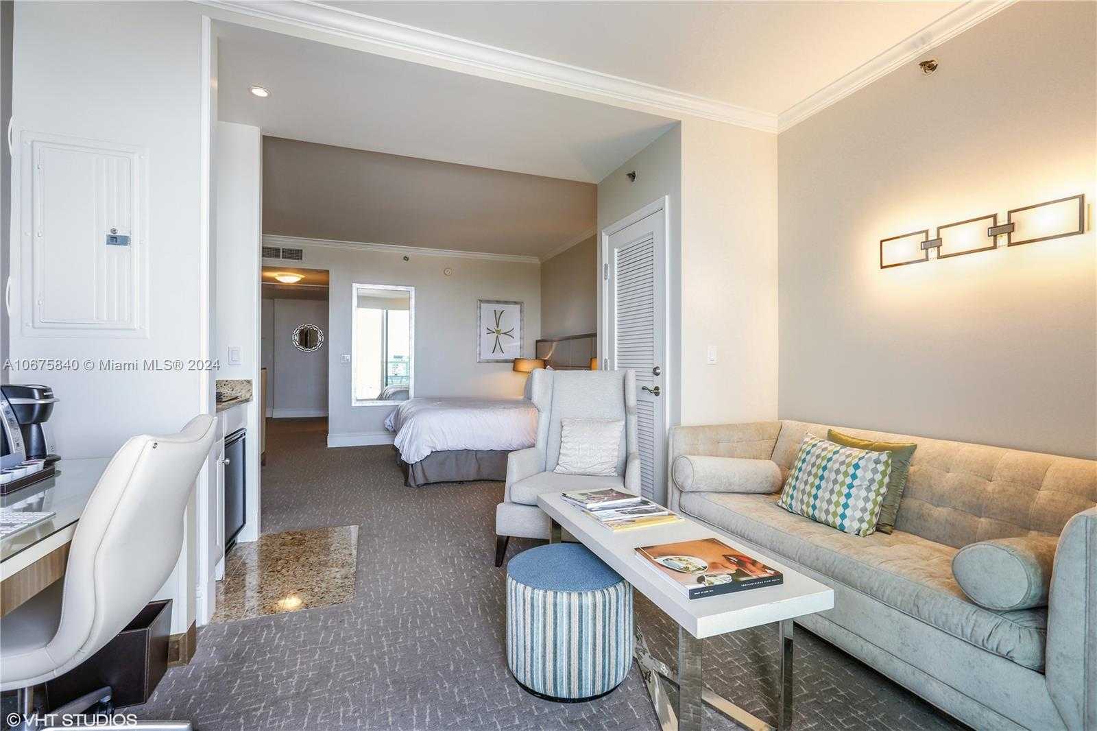 Small Image of 4401 Collins Ave, Miami Beach, FL 33140, USA Number 4