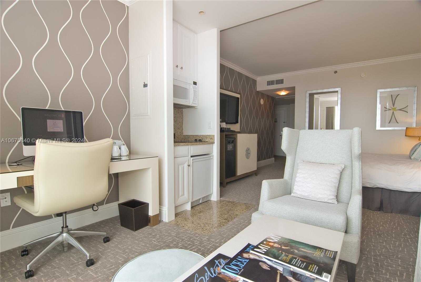 Small Image of 4401 Collins Ave, Miami Beach, FL 33140, USA Number 6