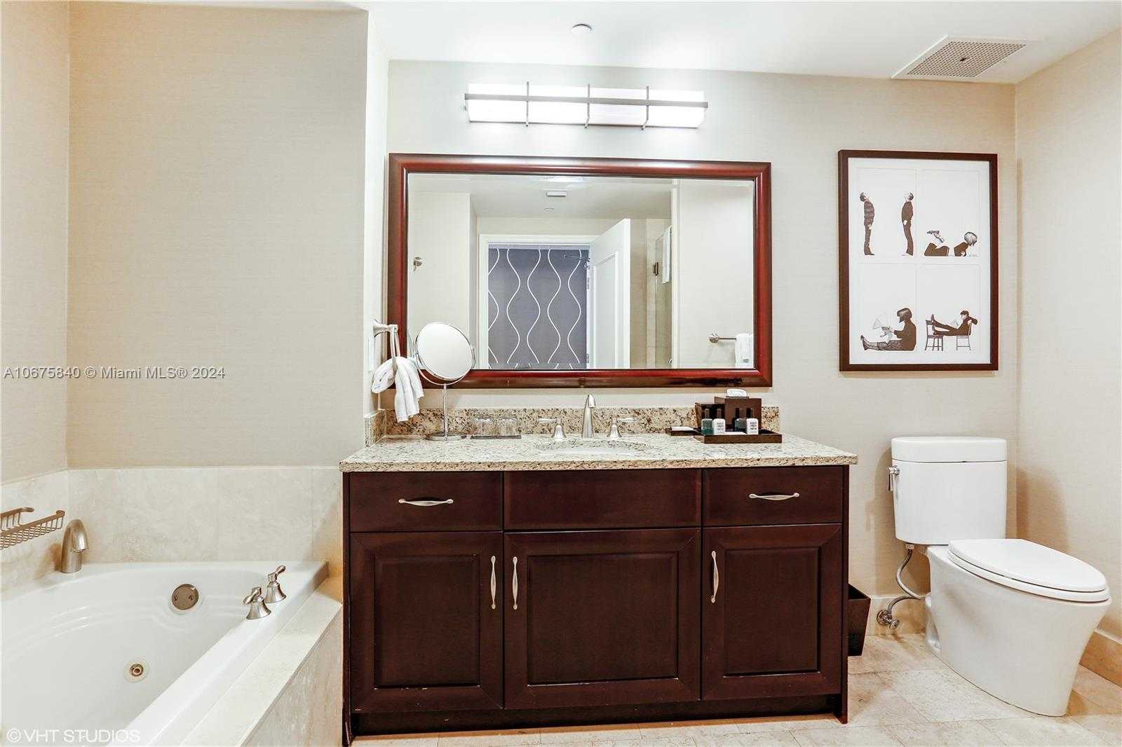 Small Image of 4401 Collins Ave, Miami Beach, FL 33140, USA Number 8