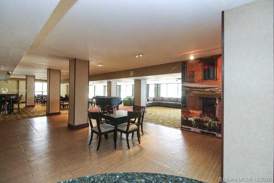Small Image of 10185 Collins Ave, Bal Harbour, FL 33154, USA Number 28