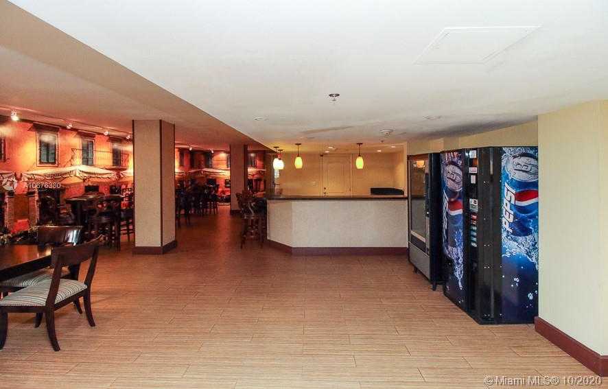 Small Image of 10185 Collins Ave, Bal Harbour, FL 33154, USA Number 29