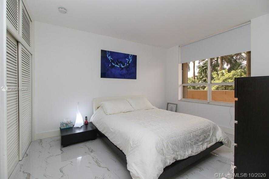 Small Image of 10185 Collins Ave, Bal Harbour, FL 33154, USA Number 4