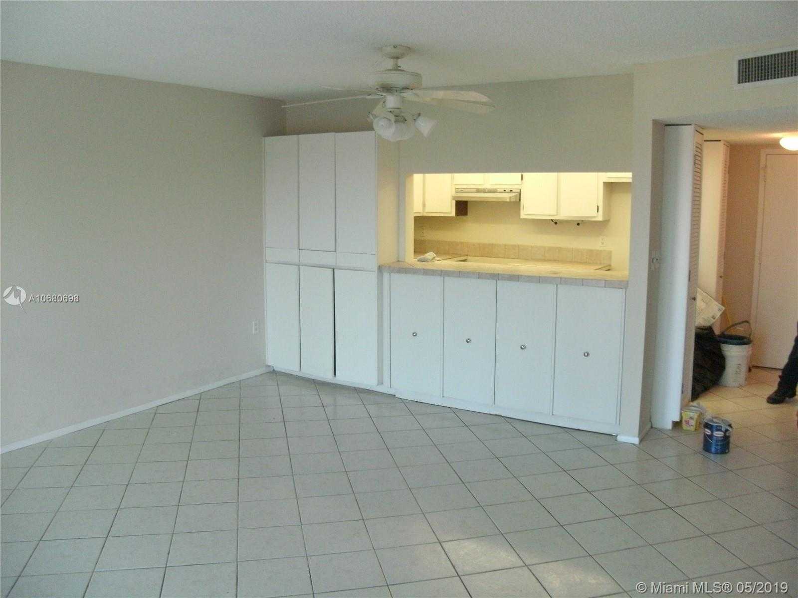 Small Image of 4174 INVERRARY DR #911, Lauderhill Number 7