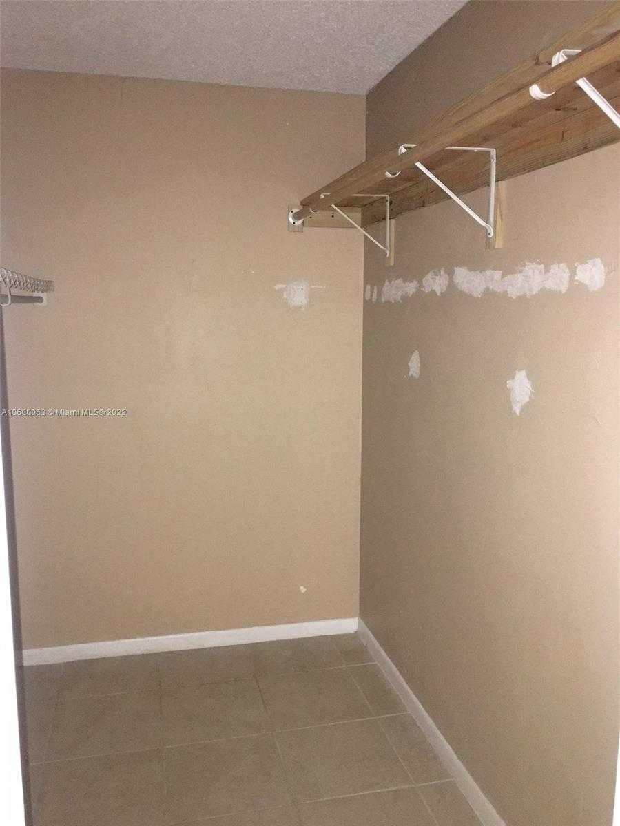 Small Image of 3301 SPANISH MOSS TER #906, Lauderhill Number 13