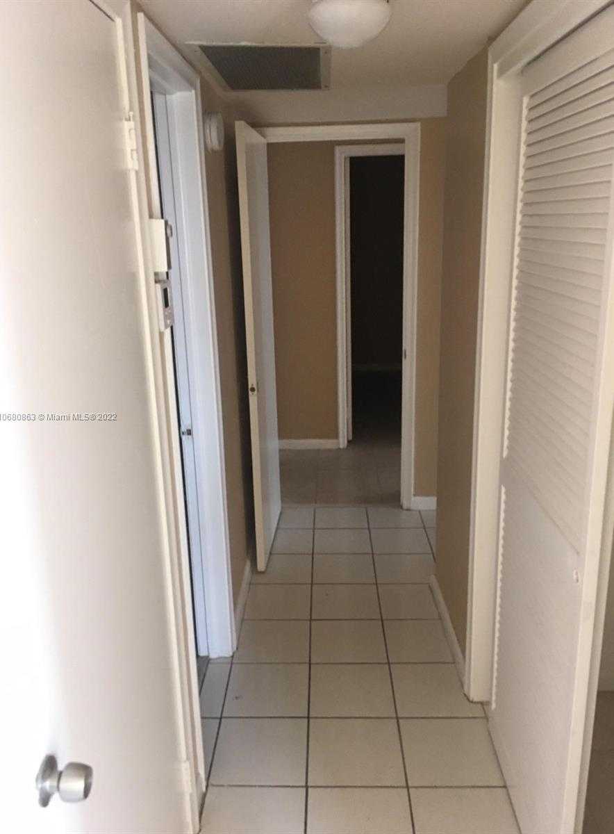 Small Image of 3301 SPANISH MOSS TER #906, Lauderhill Number 26