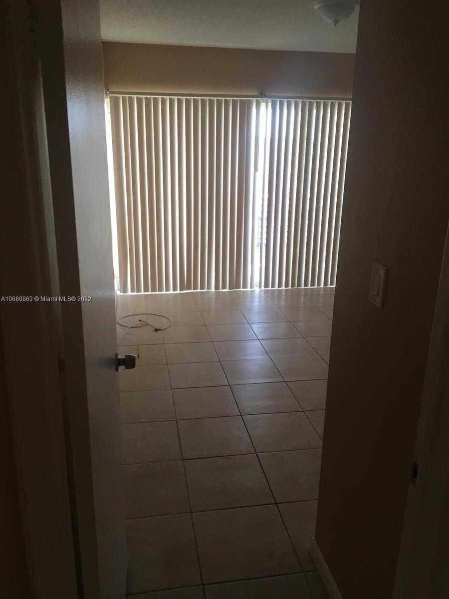 Small Image of 3301 SPANISH MOSS TER #906, Lauderhill Number 31