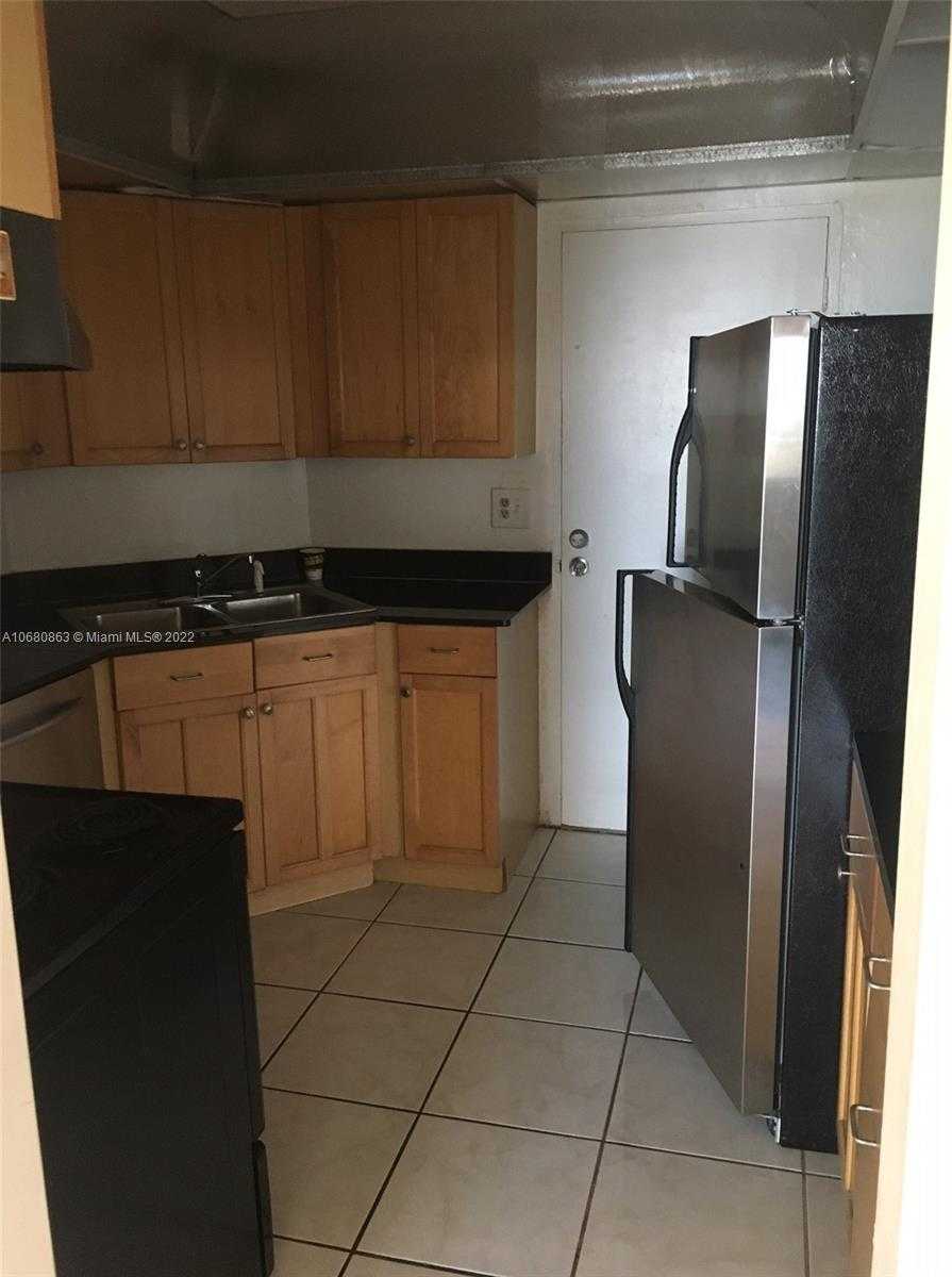 Small Image of 3301 SPANISH MOSS TER #906, Lauderhill Number 4