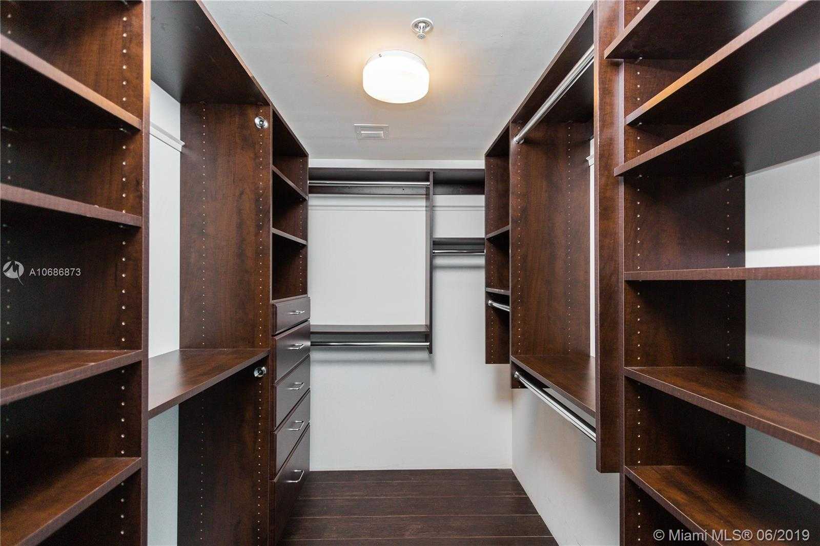 Small Image of 601 NORTH EAST 36TH ST #PH4, Miami Number 13