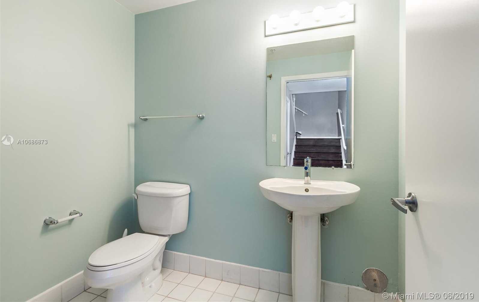 Small Image of 601 NORTH EAST 36TH ST #PH4, Miami Number 20