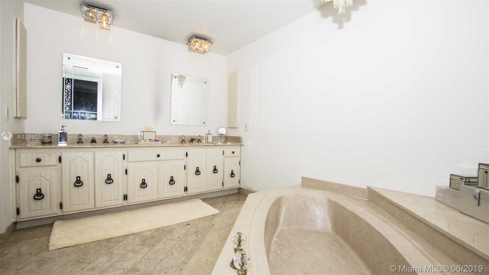 Small Image of 10205 COLLINS AVE #1506, Bal Harbour Number 11