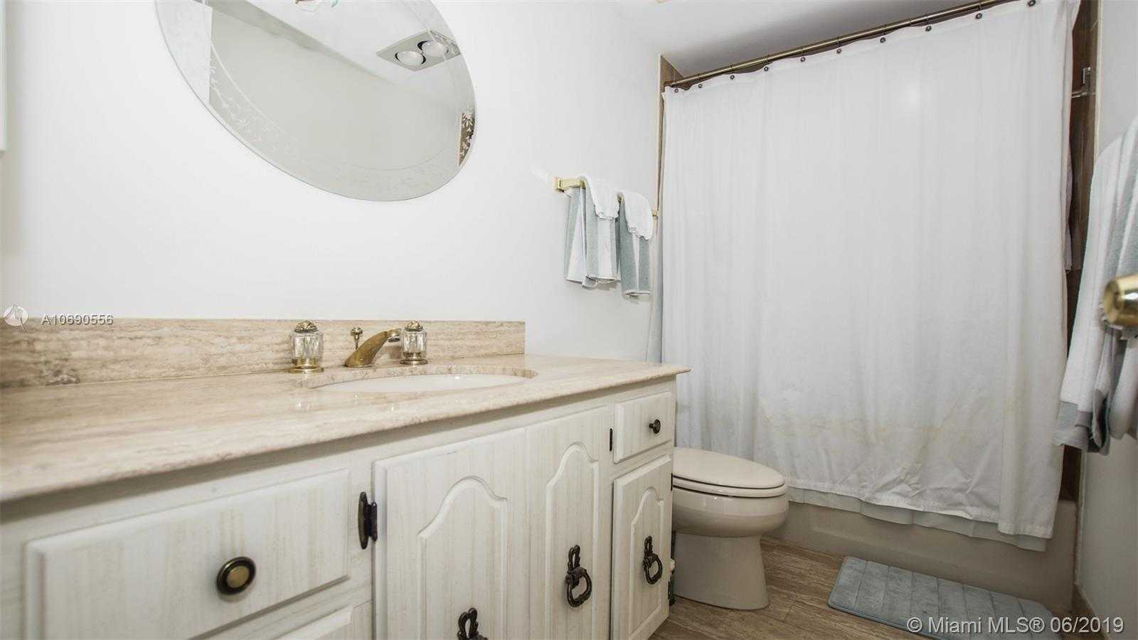 Small Image of 10205 COLLINS AVE #1506, Bal Harbour Number 14