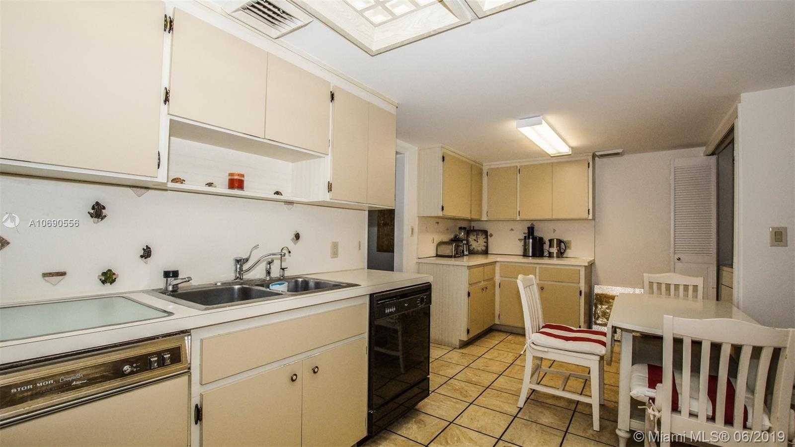 Small Image of 10205 COLLINS AVE #1506, Bal Harbour Number 7