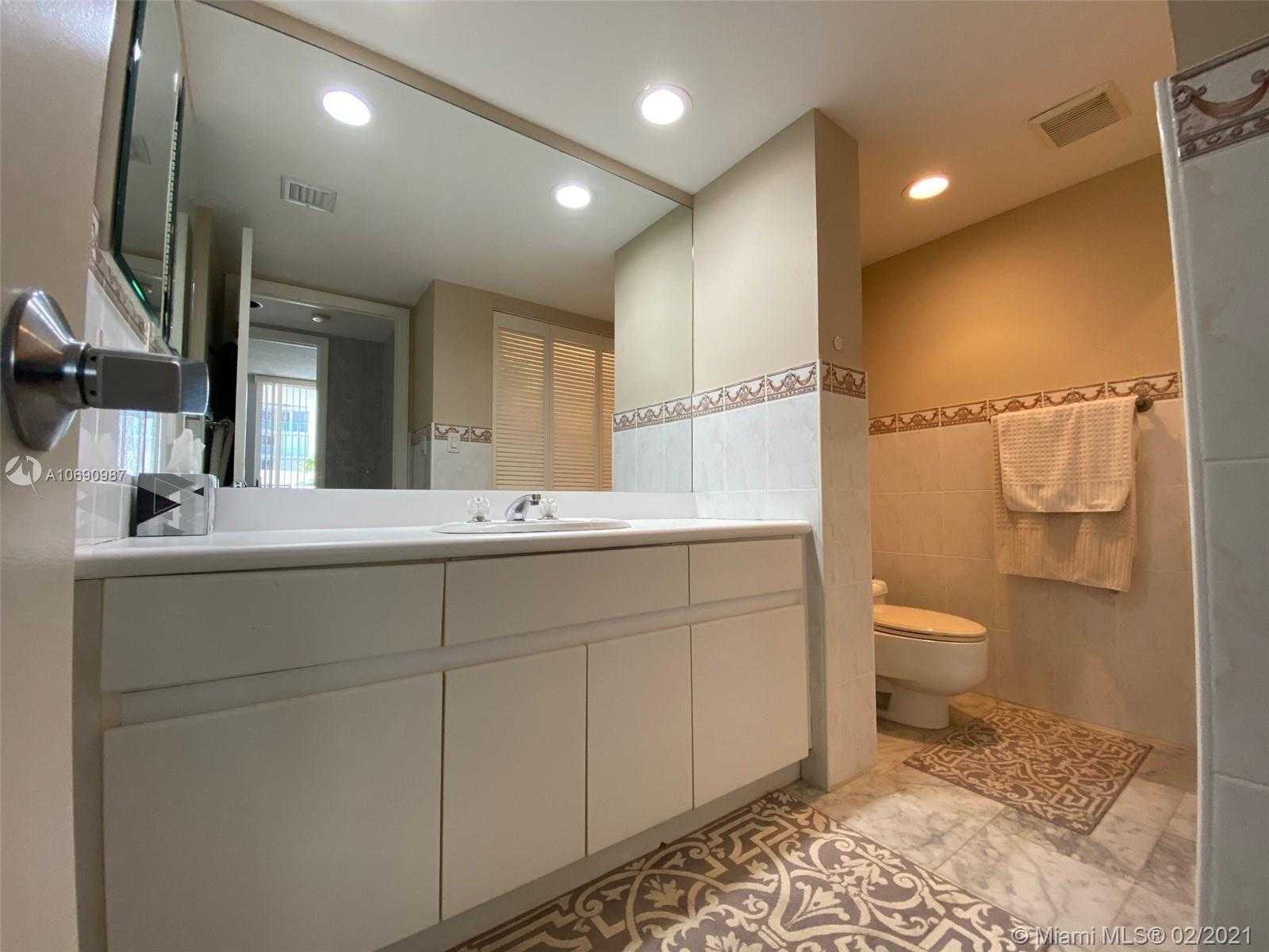Small Image of 16485 COLLINS AVE #438, Sunny Isles Beach Number 12
