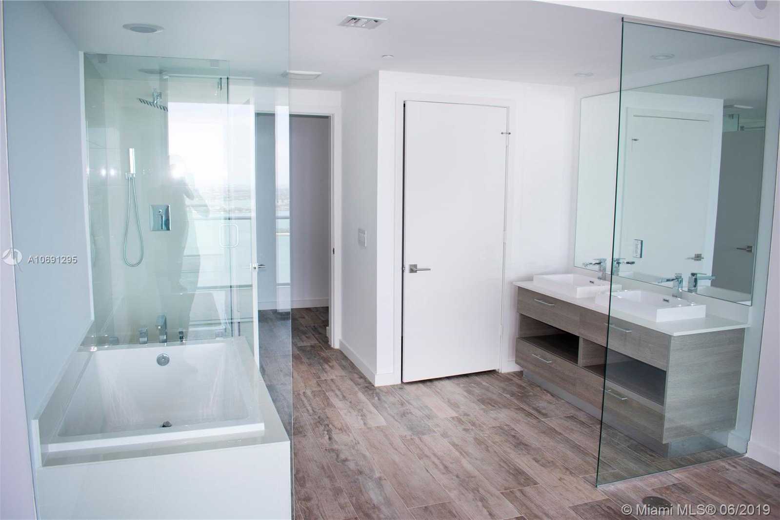Small Image of 650 NORTH EAST 32 ST #3902, Miami Number 5