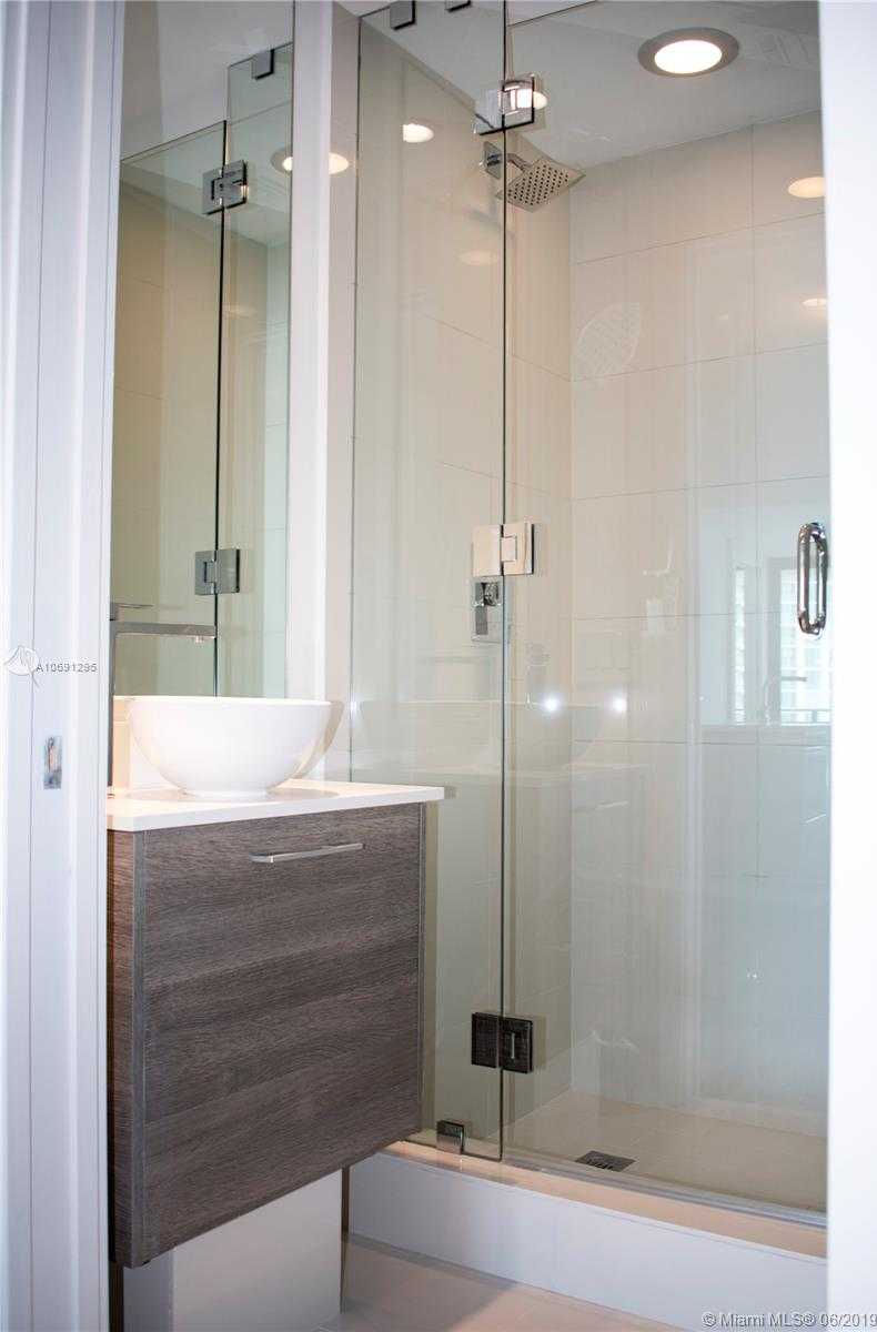 Small Image of 650 NORTH EAST 32 ST #3902, Miami Number 6