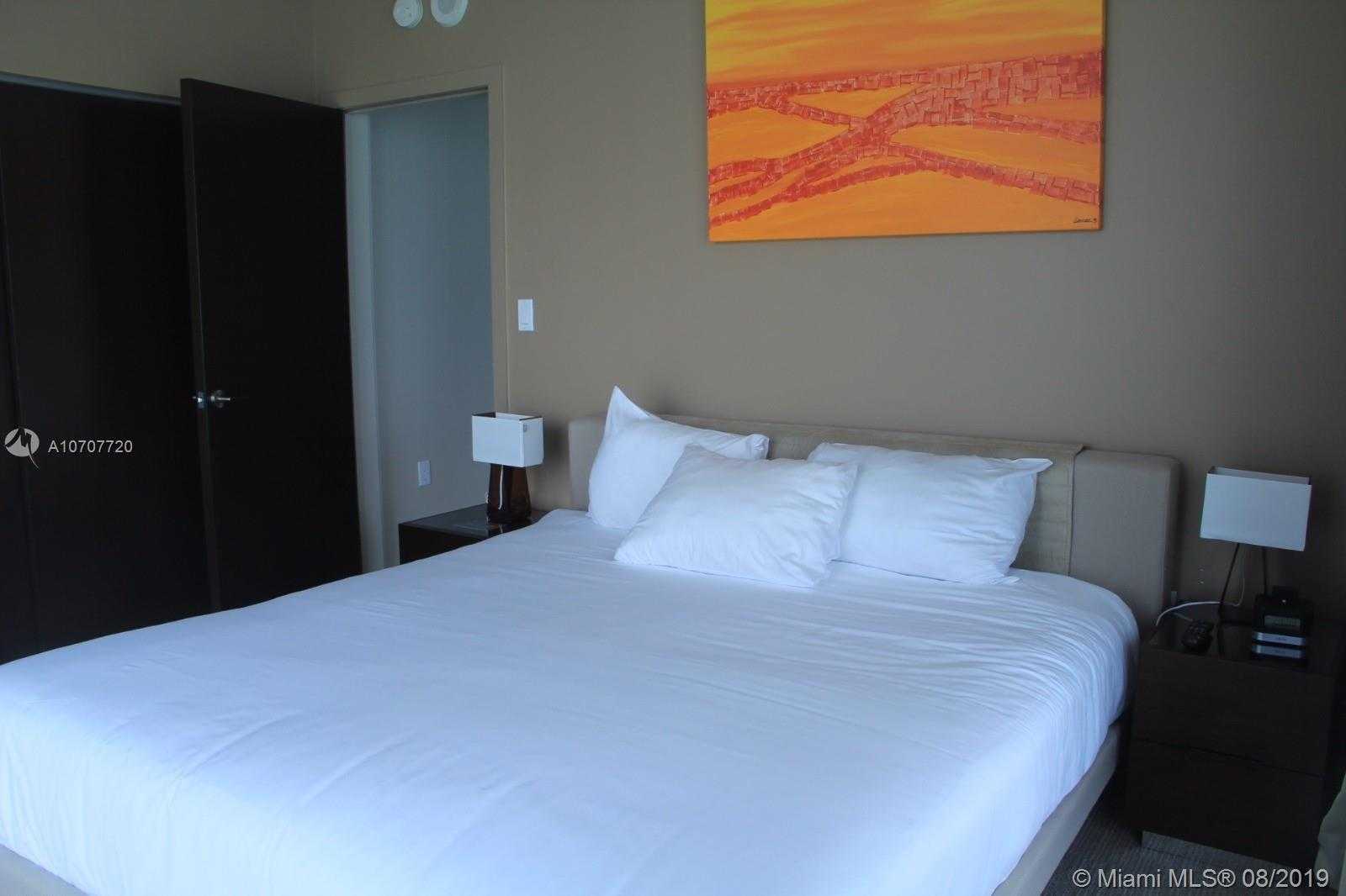 Small Image of 17315 Collins Ave, Sunny Isles Beach, FL 33160, USA Number 8