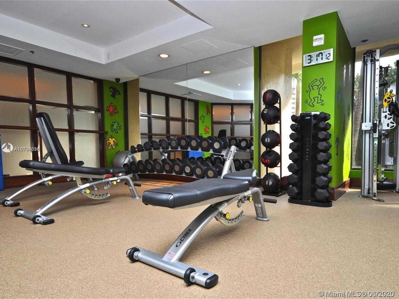 Small Image of 10205 Collins Ave, Bal Harbour, FL 33154, USA Number 31