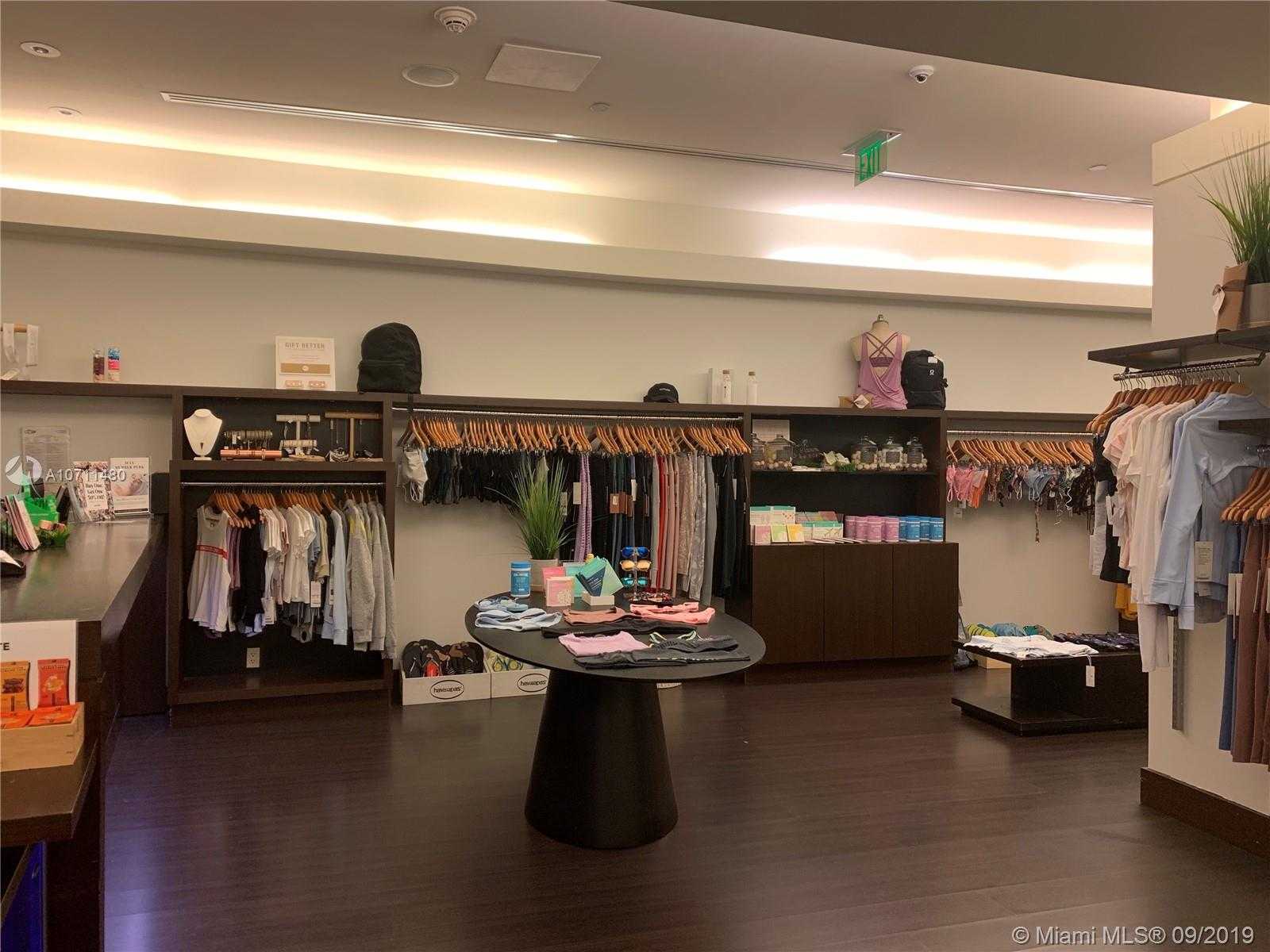 Small Image of 200 Biscayne Blvd Way, Miami, FL 33131, USA Number 22