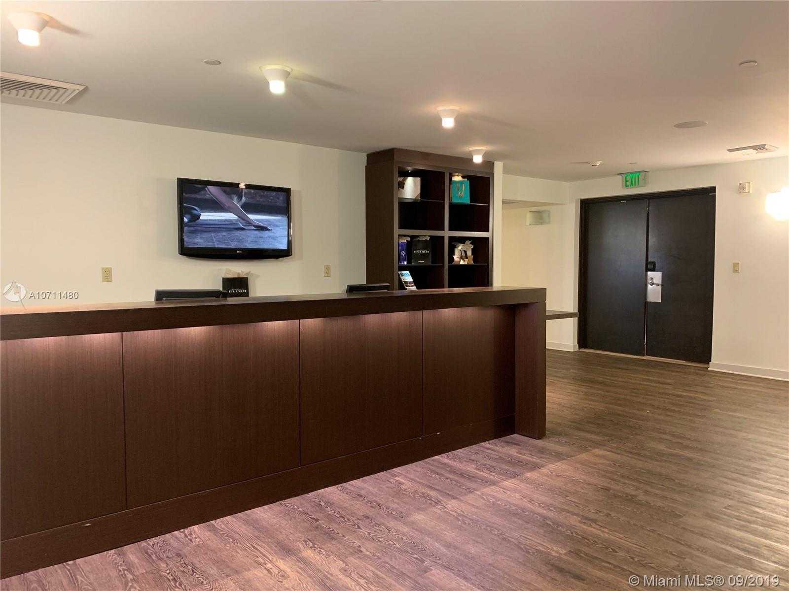 Small Image of 200 Biscayne Blvd Way, Miami, FL 33131, USA Number 29
