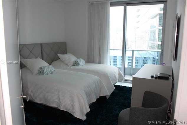 Small Image of 200 Biscayne Blvd Way, Miami, FL 33131, USA Number 45
