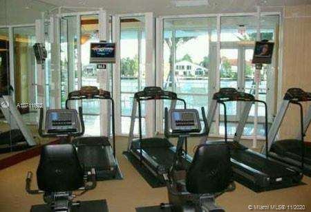 Small Image of 20201 E Country Club Dr, Miami, FL 33180, USA Number 21