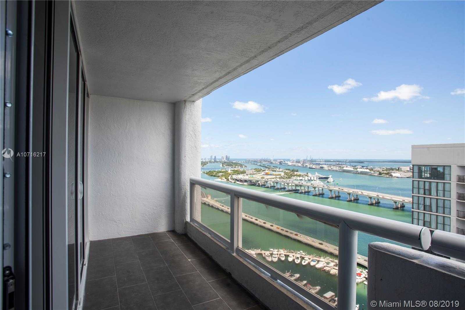 Small Image of The Grand Doubletree, 1717 N Bayshore Dr, Miami, FL 33132, USA Number 14