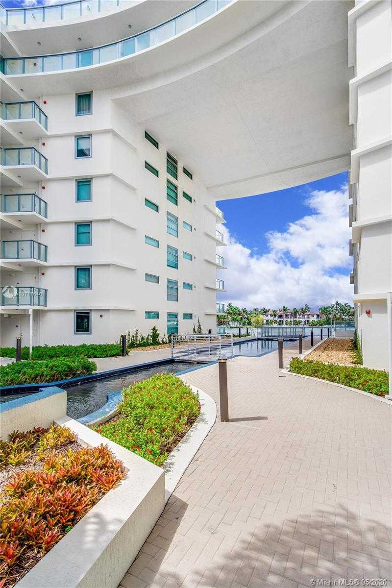 Small Image of 6610 Indian Creek Dr, Miami Beach, FL 33141, USA Number 26