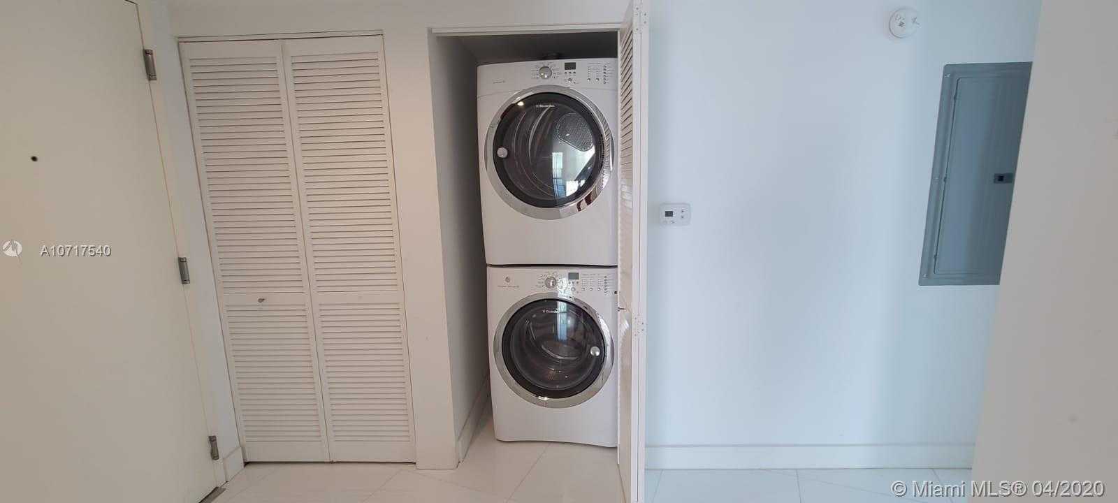 Small Image of 6610 Indian Creek Dr, Miami Beach, FL 33141, USA Number 41