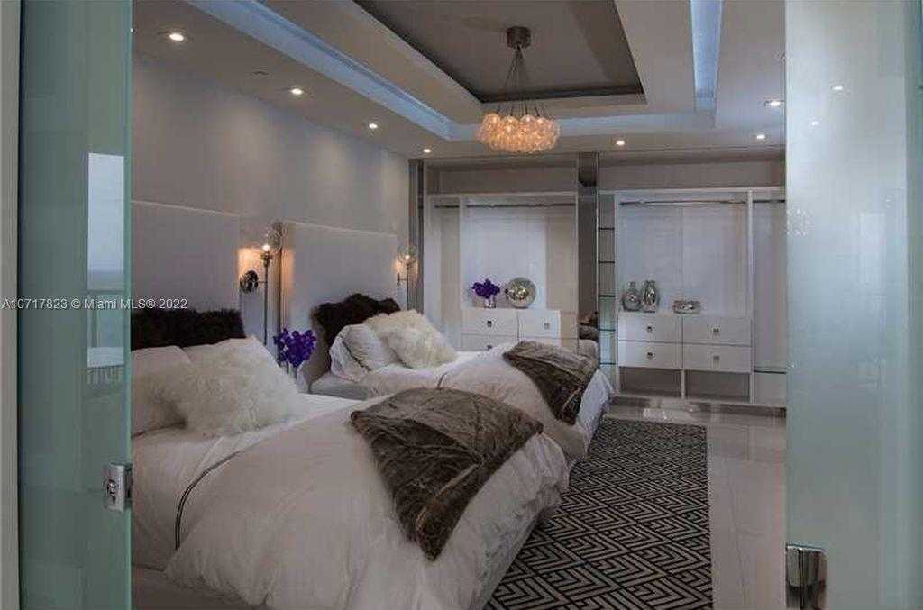 Small Image of 9703 Collins Ave, Bal Harbour, FL 33154, USA Number 11