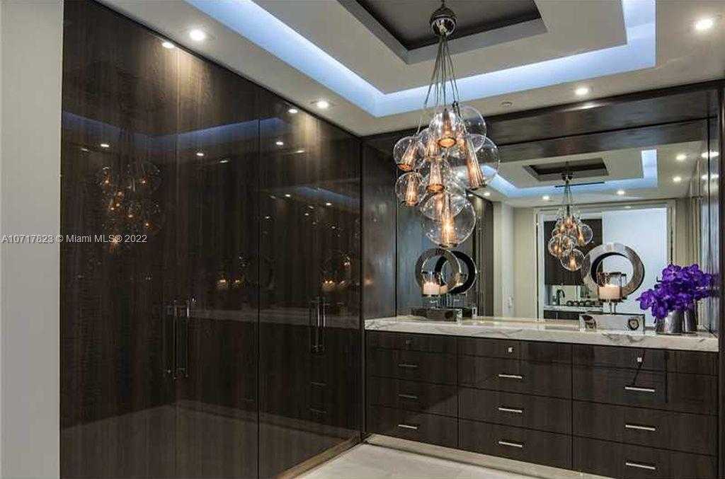 Small Image of 9703 Collins Ave, Bal Harbour, FL 33154, USA Number 9