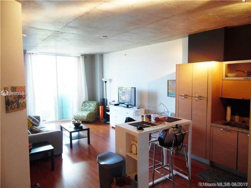 Small Image of 3180 SW 22nd Terrace, Miami, FL 33145, USA Number 11