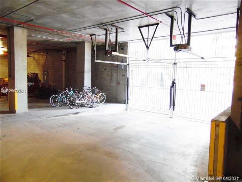 Small Image of 3180 SW 22nd Terrace, Miami, FL 33145, USA Number 13