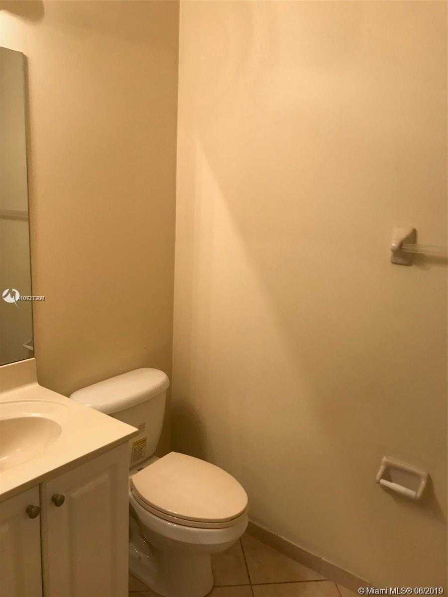 Small Object Image