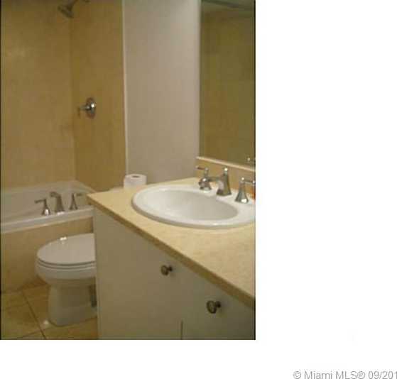 Small Image of 20000 EAST COUNTRY CLUB DR #302, Aventura Number 14