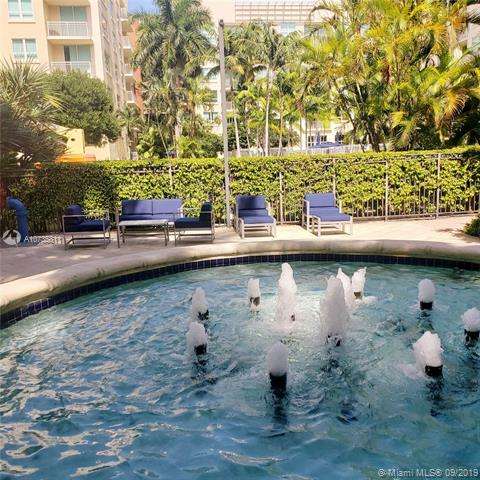 Small Image of 2001 BISCAYNE #3601, Miami Number 10