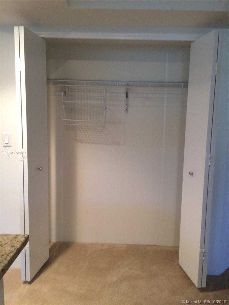 Small Image of 20000 EAST COUNTRY CLUB DR #201, Aventura Number 7