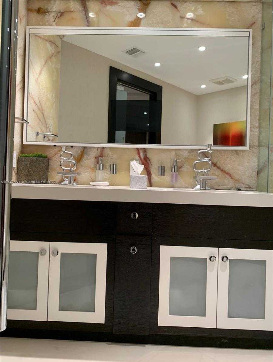 Small Image of 3802 NORTH EAST 207TH ST #2802, Aventura Number 31