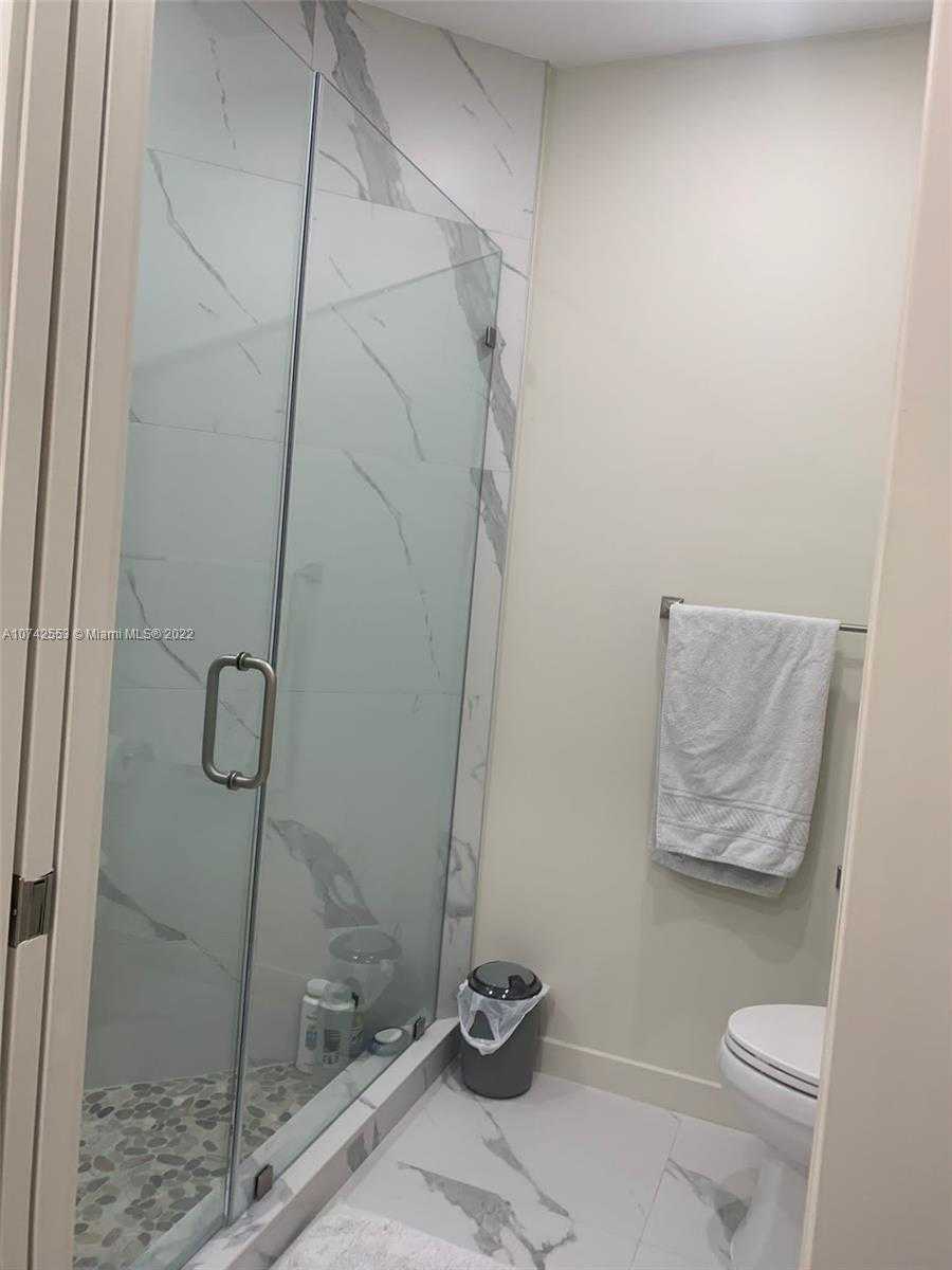 Small Image of 3802 NORTH EAST 207TH ST #2802, Aventura Number 38