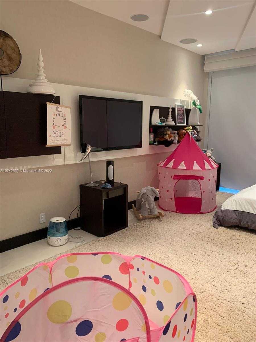 Small Image of 3802 NORTH EAST 207TH ST #2802, Aventura Number 62