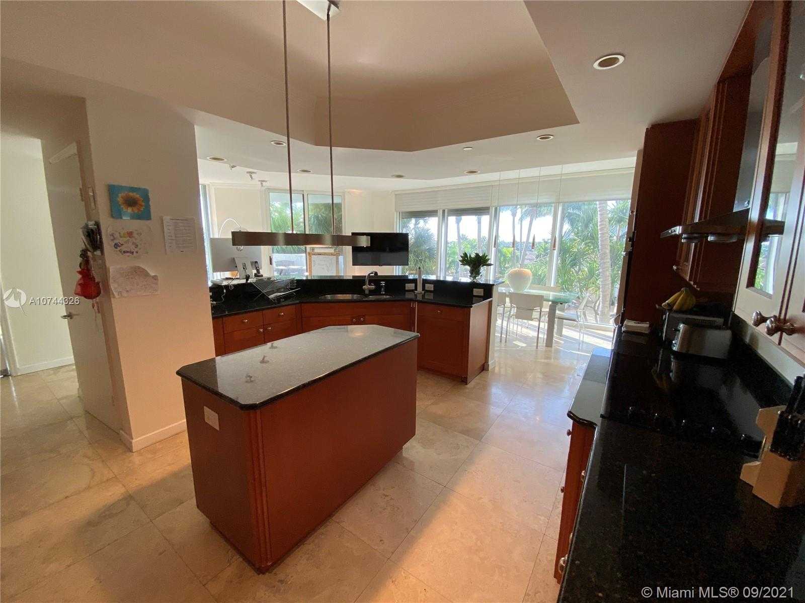 Small Image of 21200 POINT PL #501, Aventura Number 15