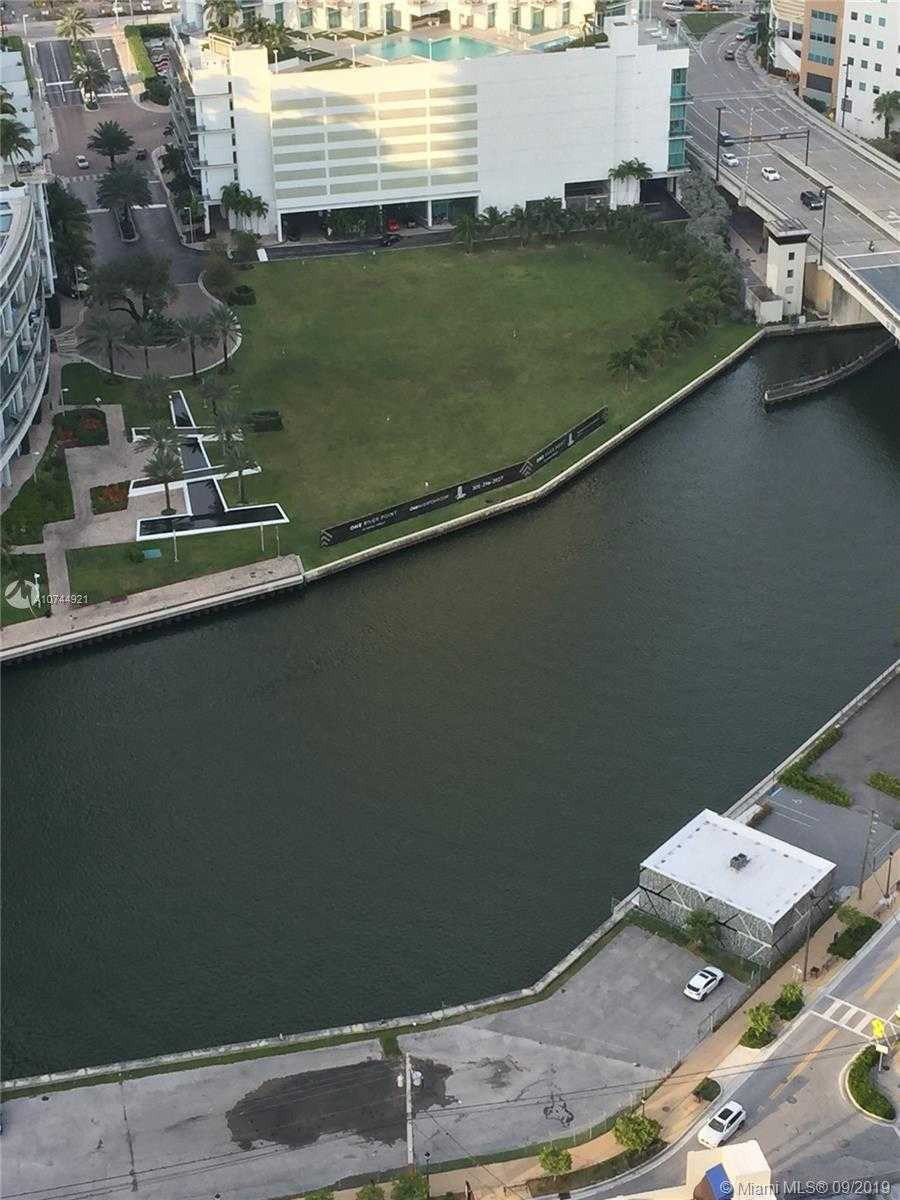 Small Image of 88 SOUTH WEST 7TH ST #3711, Miami Number 2