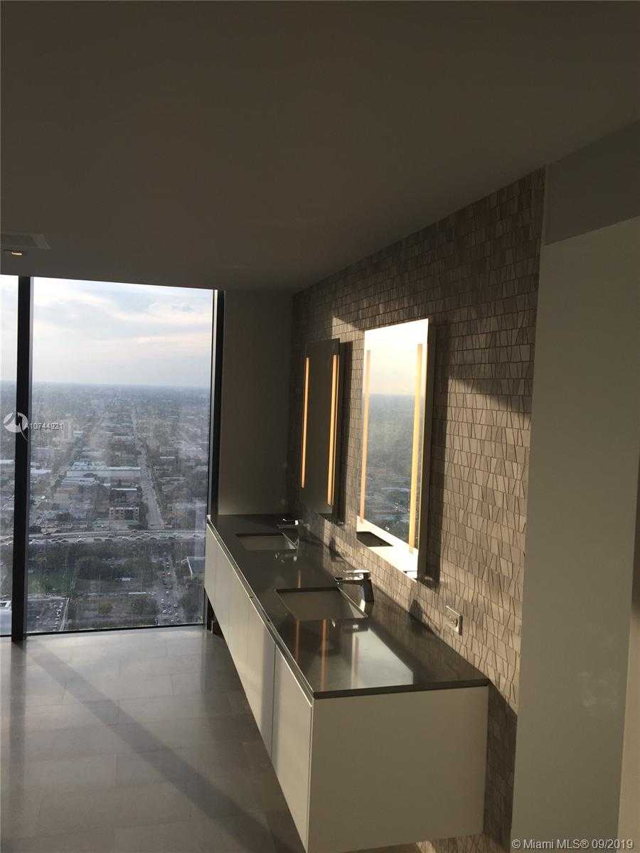 Small Image of 88 SOUTH WEST 7TH ST #3711, Miami Number 8
