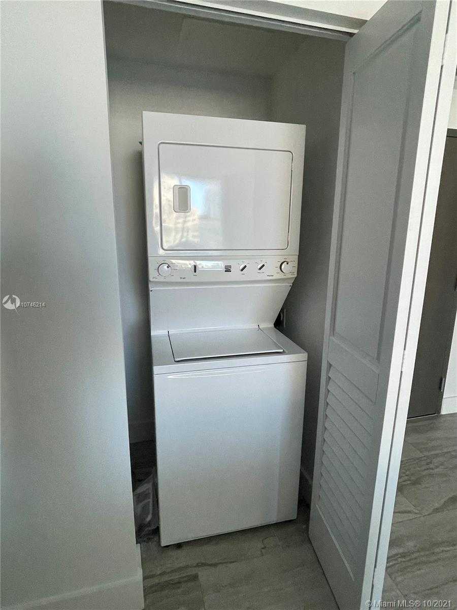 Small Image of 1080 BRICKELL AVE #1906, Miami Number 8