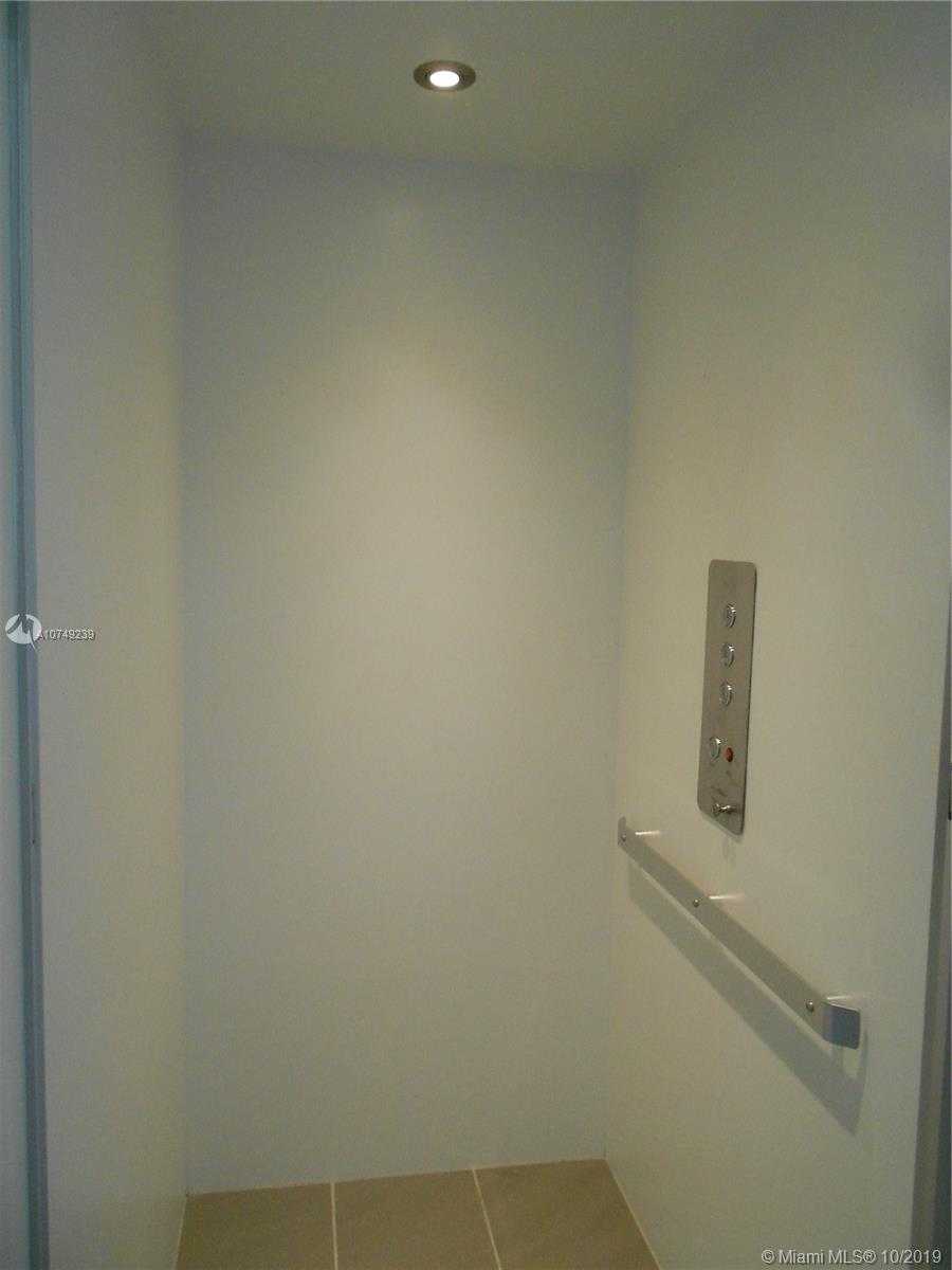 Small Object Image